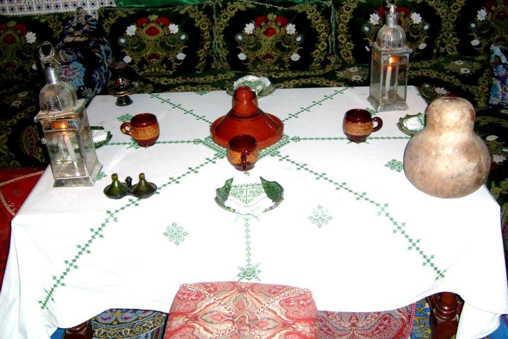 Hotel Kasbah Dar Dmana Skoura Esterno foto